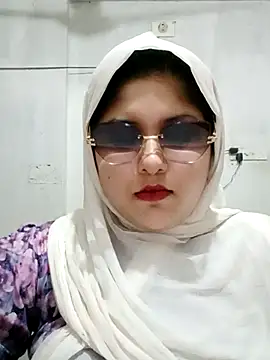 Snapshot of Nusrat-N chatting on 07/09/26, 03:38 Nusrat-N online show from 07/09/26, 03:38