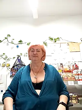 Snapshot of TerezaVelvet chatting on 09/09/25, 05:29 TerezaVelvet online show from 09/09/25, 05:29