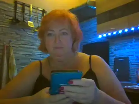 Snapshot of TerezaVelvet chatting on 10/23/25, 07:12 TerezaVelvet online show from 10/23/25, 07:12