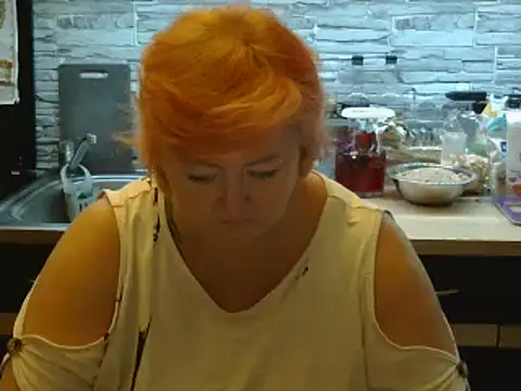 Snapshot of TerezaVelvet chatting on 11/09/25, 04:05 TerezaVelvet online show from 11/09/25, 04:05