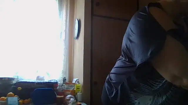 Snapshot of TerezaVelvet chatting on 11/11/25, 08:25 TerezaVelvet online show from 11/11/25, 08:25