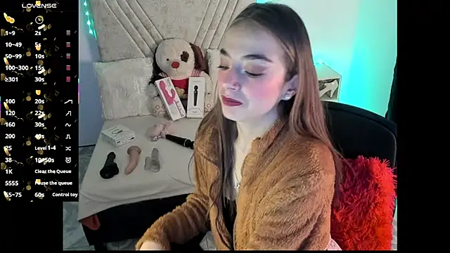 Mia Victoria22 online show from 06/05/26, 03:24
