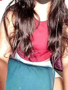 Snapshot of trending_tamizhachii chatting on 11/14/25, 05:06 trending tamizhachii online show from 11/14/25, 05:06