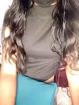 Snapshot of trending_tamizhachii chatting on 11/14/25, 06:39 trending tamizhachii online show from 11/14/25, 06:39