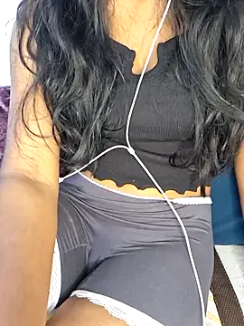 Snapshot of trending_tamizhachii chatting on 12/20/25, 05:58 trending tamizhachii online show from 12/20/25, 05:58