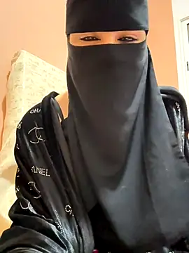 Snapshot of _Laiali_ chatting on 12/03/25, 11:30 Laiali online show from 12/03/25, 11:30