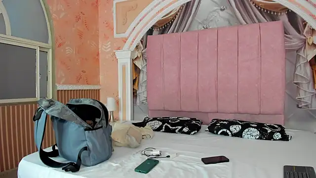 magnus serket online show from 11/07/25, 11:32