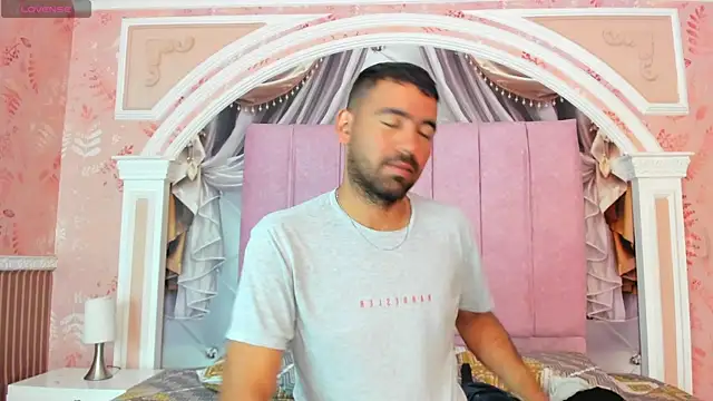 magnus serket online show from 01/12/26, 12:10