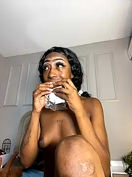 Anamonrroe online show from 11/19/25, 12:49