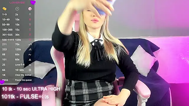 Snapshot of marmelana199 chatting on 02/12/25, 05:26 marmelana199 online show from 02/12/25, 05:26