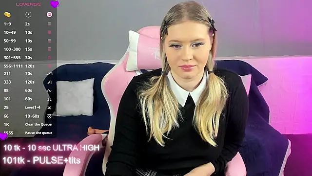 Snapshot of marmelana199 chatting on 02/17/25, 10:29 marmelana199 online show from 02/17/25, 10:29