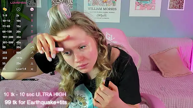 Snapshot of marmelana199 chatting on 02/14/26, 02:30 marmelana199 online show from 02/14/26, 02:30