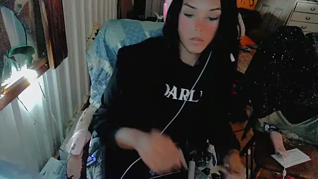 HTXBBY3130 online show from 11/03/25, 04:36