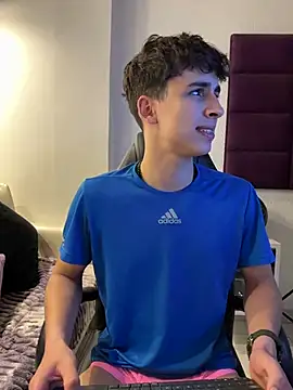 AdrianRinaldi online show from 11/21/25, 09:46