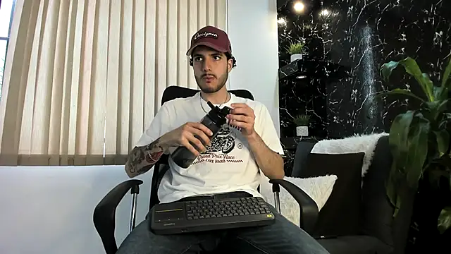 Rafael Mendezz online show from 11/20/25, 08:41