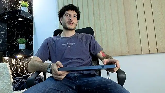 Rafael Mendezz online show from 03/08/26, 02:04