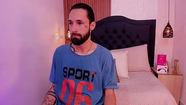 Hisoka 011 online show from 04/16/26, 07:36