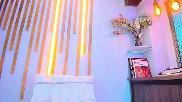 Jennifer Vega1 online show from 11/06/25, 12:44