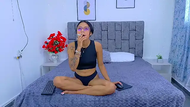 Soffia Konig  online show from 01/08/26, 07:27