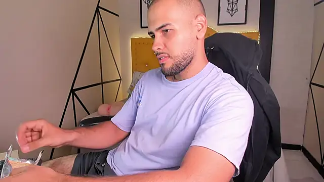 Marcus Soler online show from 04/13/26, 02:22