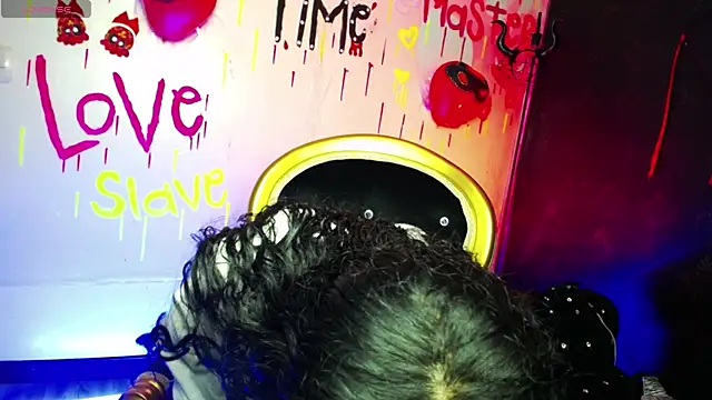 Sweettpleasure online show from 10/22/25, 02:17