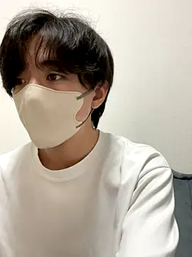 Snapshot of Yuma0718 chatting on 10/15/25, 10:26 Yuma0718 online show from 10/15/25, 10:26