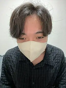 Snapshot of Yuma0718 chatting on 10/17/25, 11:02 Yuma0718 online show from 10/17/25, 11:02