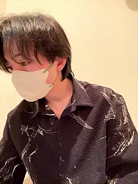 Snapshot of Yuma0718 chatting on 11/17/25, 01:50 Yuma0718 online show from 11/17/25, 01:50