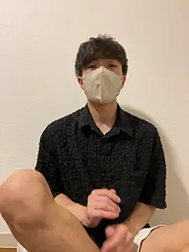 Snapshot of Yuma0718 chatting on 11/29/25, 03:37 Yuma0718 online show from 11/29/25, 03:37