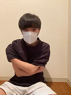 Snapshot of Yuma0718 chatting on 12/03/25, 04:38 Yuma0718 online show from 12/03/25, 04:38