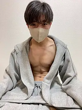 Snapshot of Yuma0718 chatting on 01/09/26, 02:20 Yuma0718 online show from 01/09/26, 02:20