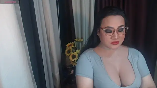 Hotcum ella online show from 03/29/26, 12:10