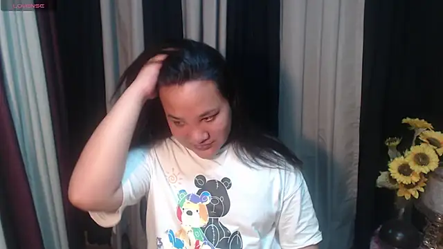 Hotcum ella online show from 04/03/26, 02:53