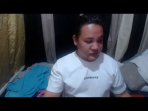 Hotcum ella online show from 04/16/26, 11:11