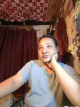 Hotcum ella online show from 05/17/26, 12:08