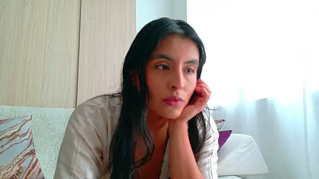Snapshot of AliishaPss chatting on 07/10/26, 04:42 AliishaPss online show from 07/10/26, 04:42