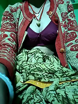 Shreya-couple online show from 11/18/25, 01:11