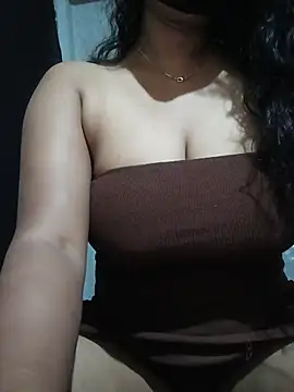 DiyaRoy49 online show from 04/07/26, 08:42