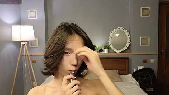 okerriella online show from 10/15/25, 01:55