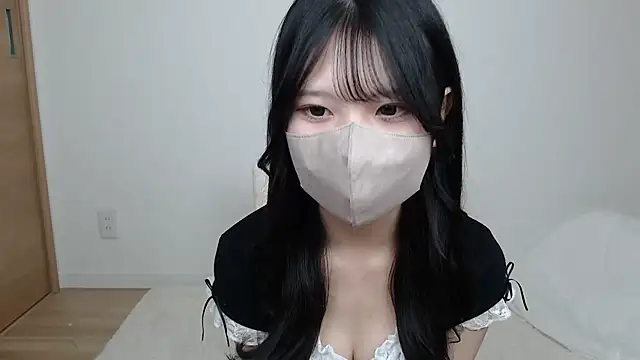 Snapshot of yuna_rin chatting on 09/13/25, 11:10 yuna rin online show from 09/13/25, 11:10