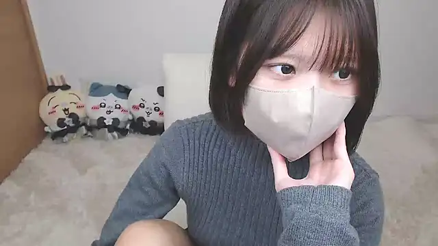 Snapshot of yuna_rin chatting on 12/18/25, 11:16 yuna rin online show from 12/18/25, 11:16