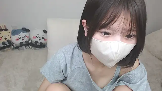 Snapshot of yuna_rin chatting on 12/21/25, 11:06 yuna rin online show from 12/21/25, 11:06