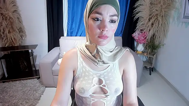SofiaRivera1 online show from 06/18/26, 09:19