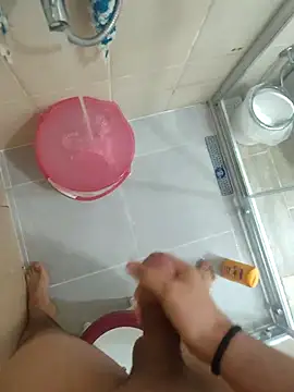 Snapshot of BichromeNonmetal chatting on 02/19/26, 12:56 BichromeNonmetal online show from 02/19/26, 12:56