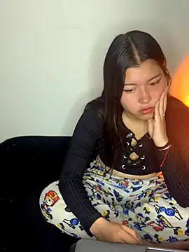 Snapshot of Karma_And_Sex chatting on 09/23/25, 04:15 Karma And Sex online show from 09/23/25, 04:15