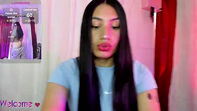 Snapshot of Linda_andrew chatting on 10/02/25, 06:37 Linda andrew online show from 10/02/25, 06:37