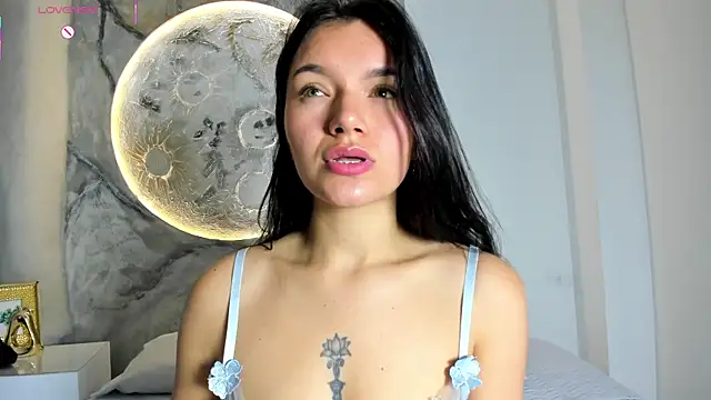 RoxanaBorns  online show from 11/09/25, 12:58