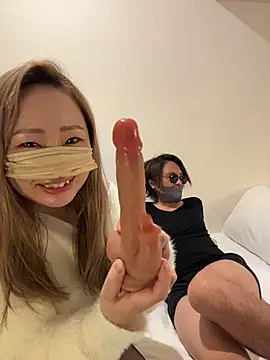 Snapshot of POMUPOMUPURIN2 chatting on 12/23/25, 11:08 POMUPOMUPURIN2 online show from 12/23/25, 11:08