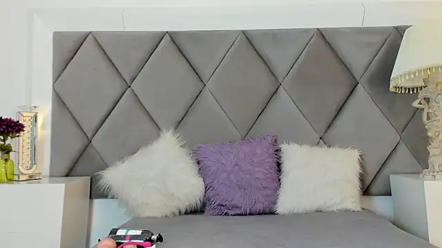 Snapshot of GiadaRizzo chatting on 11/25/25, 05:35 GiadaRizzo online show from 11/25/25, 05:35