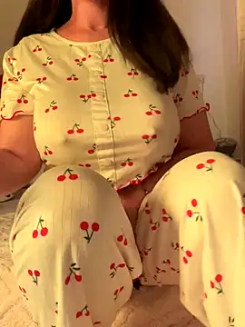 OnlyRima online show from 11/27/25, 09:22